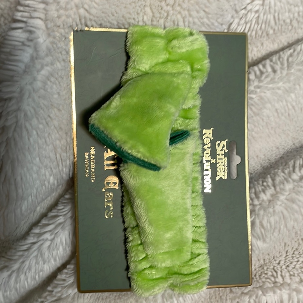 Shrek x Revolution I’m all ears headband